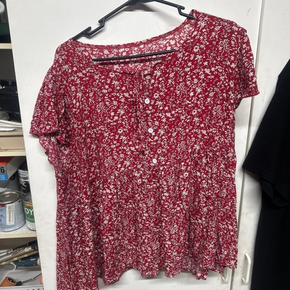 not sure Tops - Women’s 2xl top loose fit